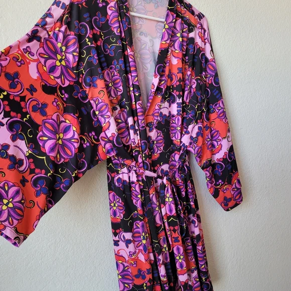 Natori Robe - Picture 3 of 9
